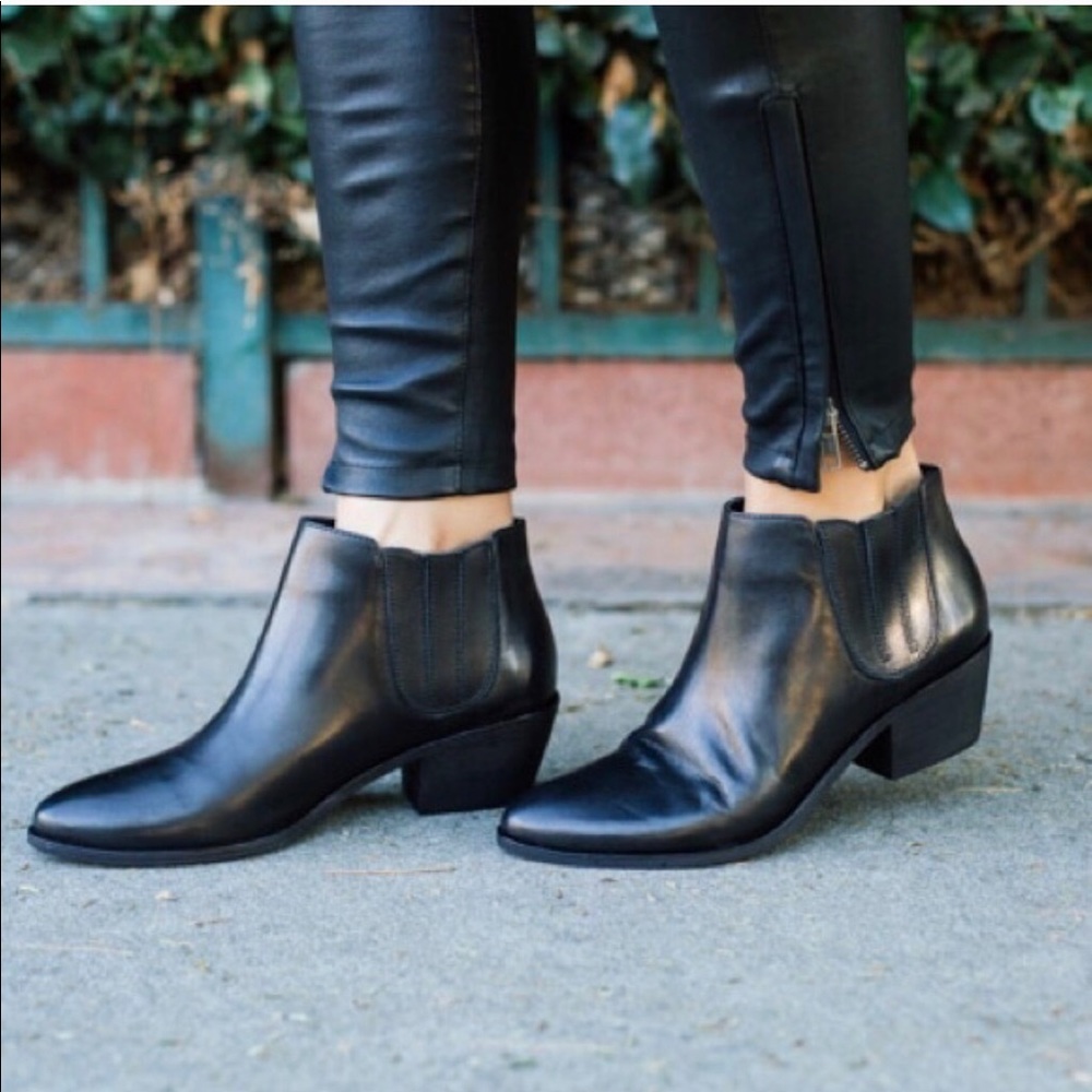 JOIE Barlow Leather Ankle Booties
